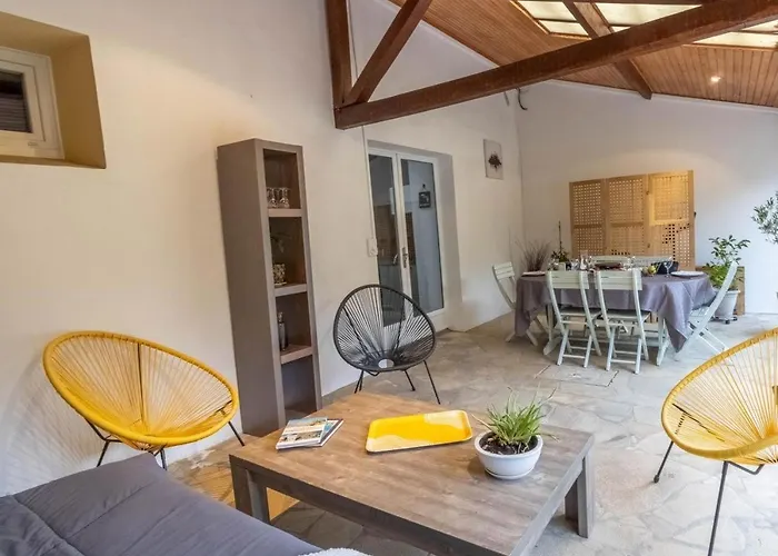 Jolie Maison Juillan \