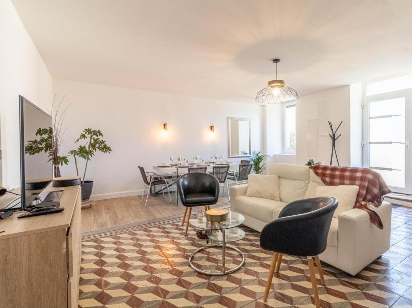 Jolie Maison 
